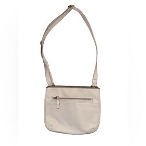 Fossil pebbled leather‎ taupe adjustable crossbody
